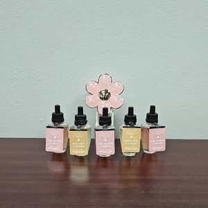 Bath & Body Works PINK DAISY Wallflowers Scent Control Plug + 5 Wallflowers